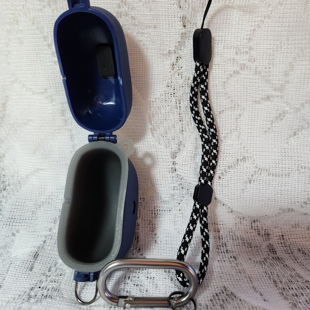Ear bugs Case. - Picture 2 of 9